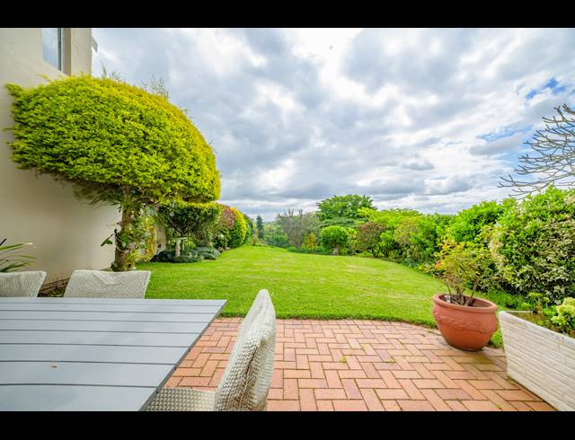 3 BEDROOM TOWNHOUSE FOR SALE IN COWIES HILL